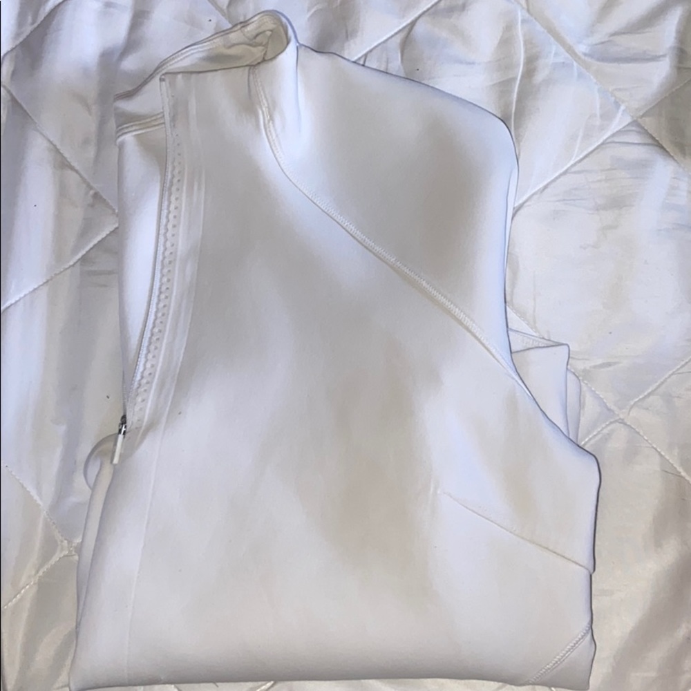 Lululemon cropped white half zip